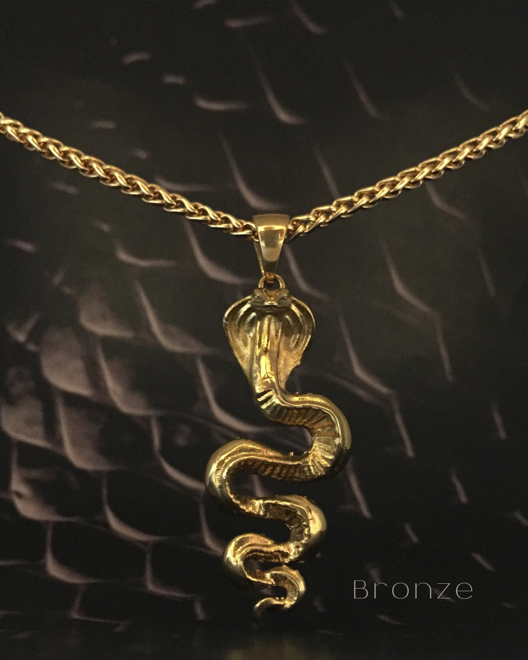 Collar de cobra 