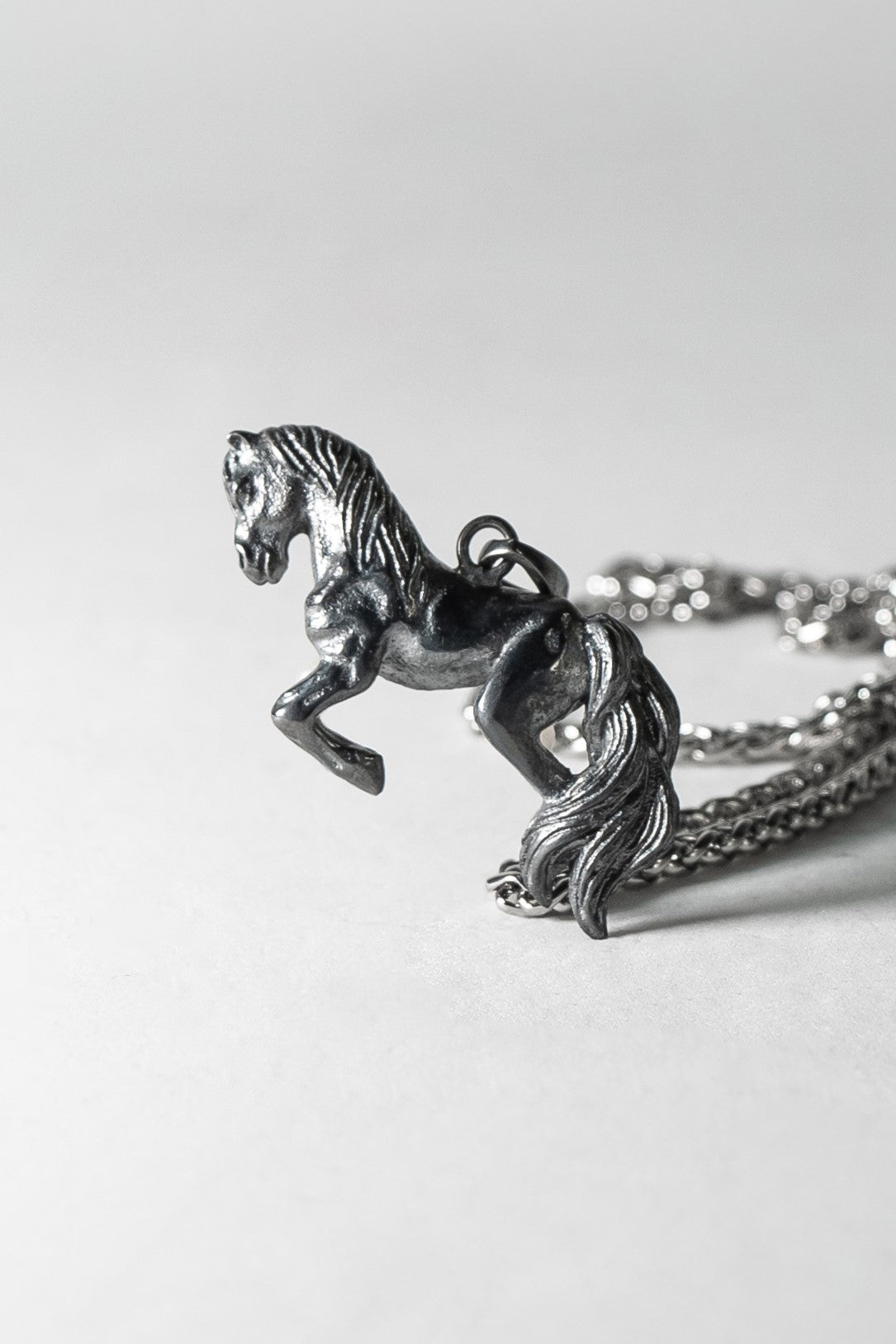 Collar de caballo al galope 