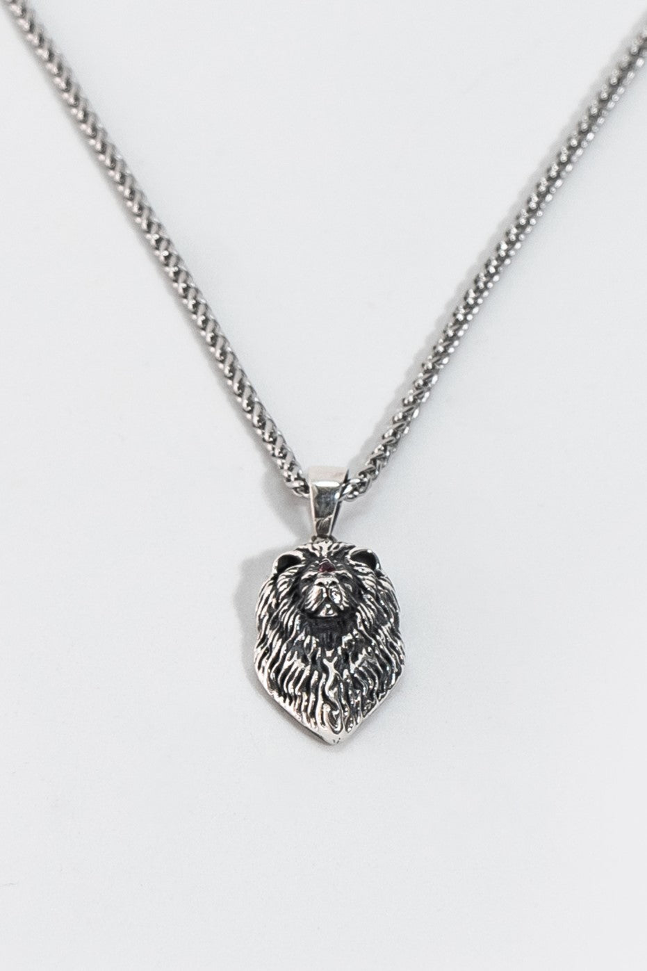 Lion necklace with Stone