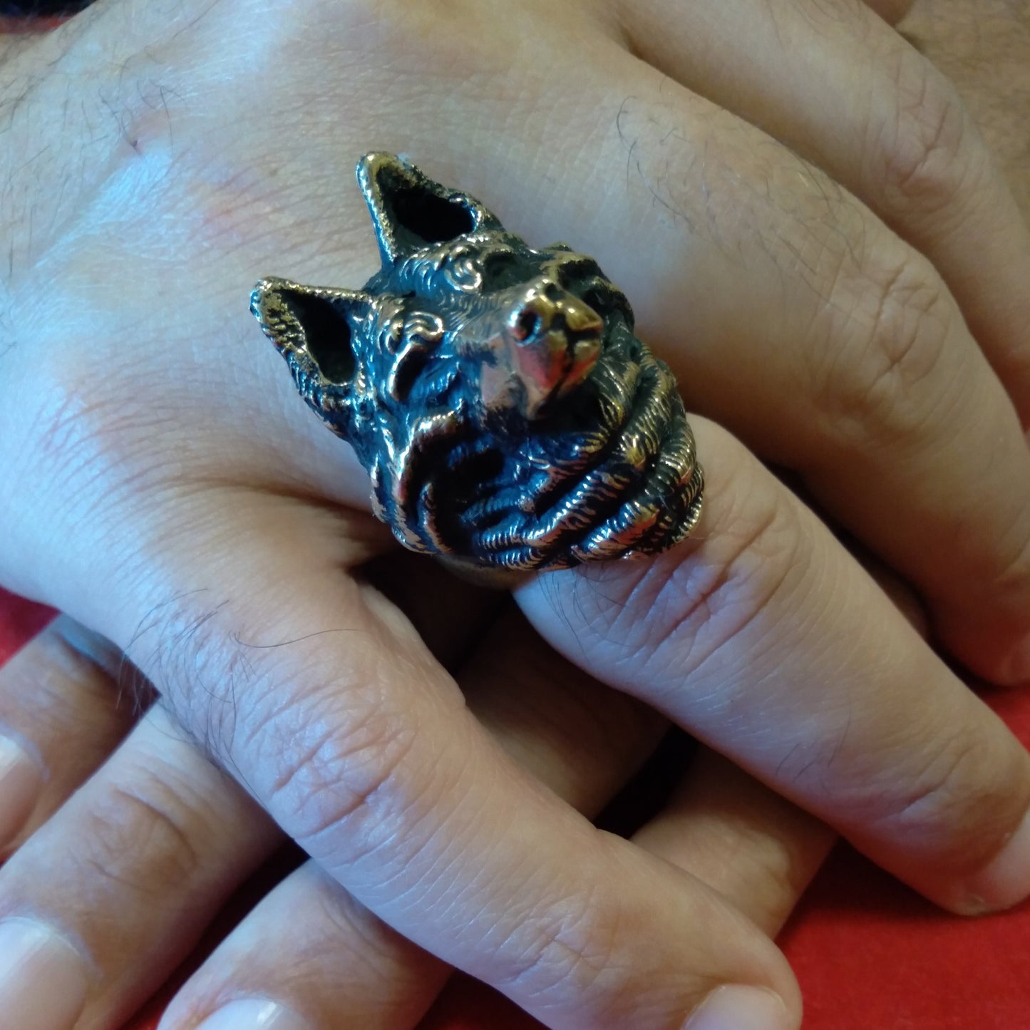 Wolf ring